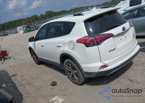 2017 Toyota Rav4 Xle z USA, uszkodzony, nr VIN JTMWFREV1HJ719183